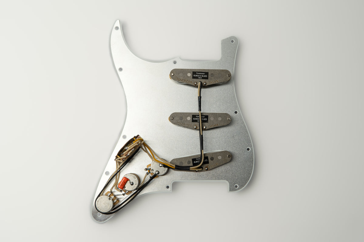 Pre-Wired Strat® Pickguard with Alnico 2 Blues Pickup Set